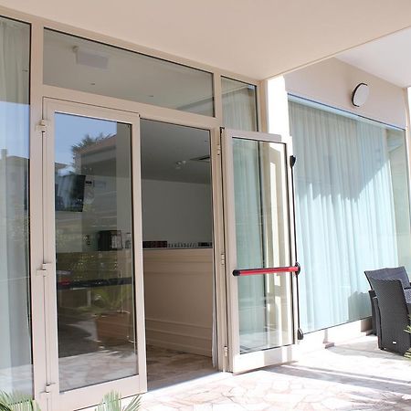 Hotel Marina Rimini Luaran gambar