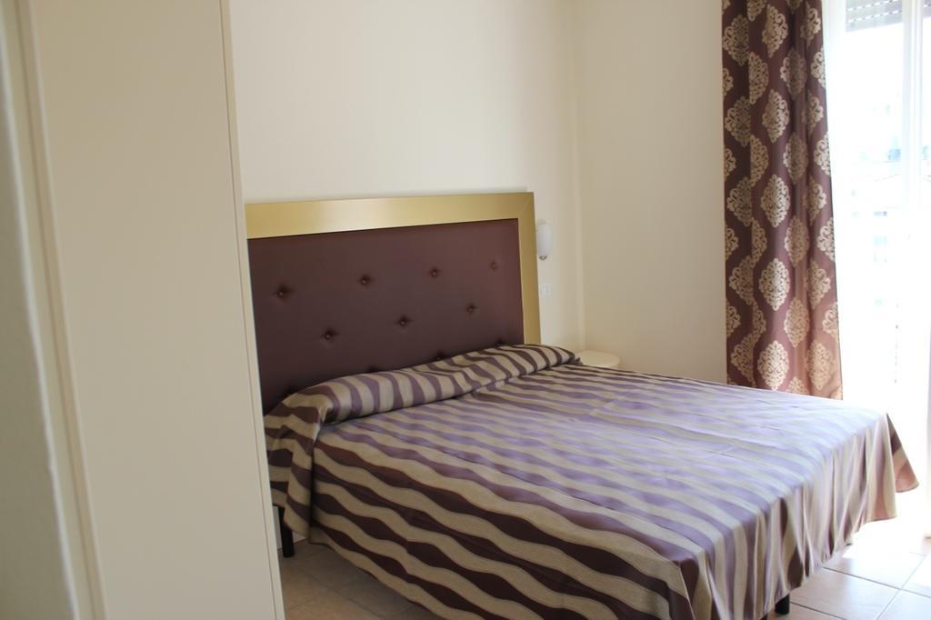 Hotel Marina Rimini Bilik gambar