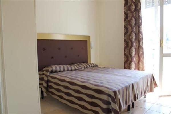 Hotel Marina Rimini Luaran gambar